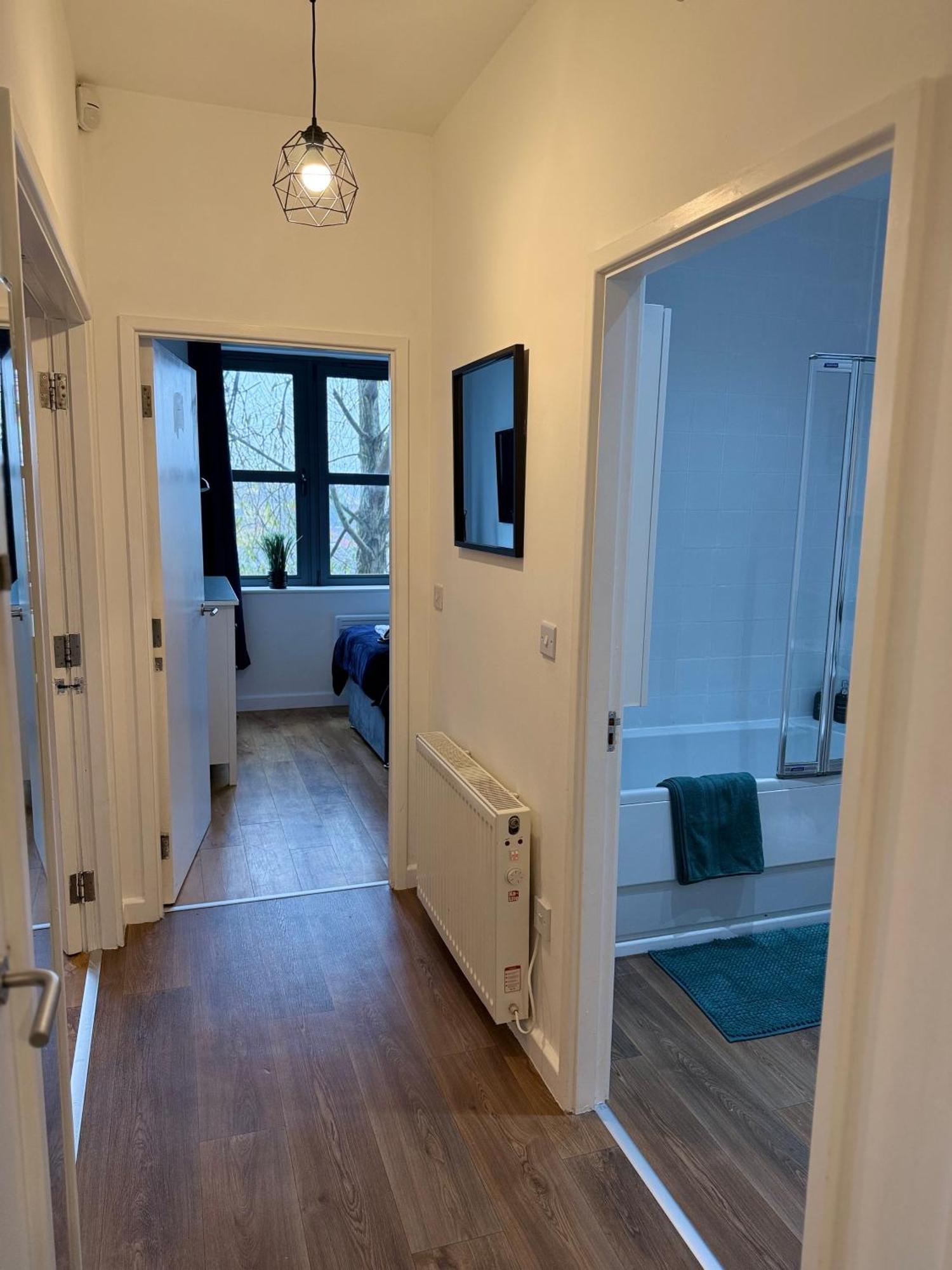 Vibrant Cosy 2 Bedroom Apartment Coventry Buitenkant foto