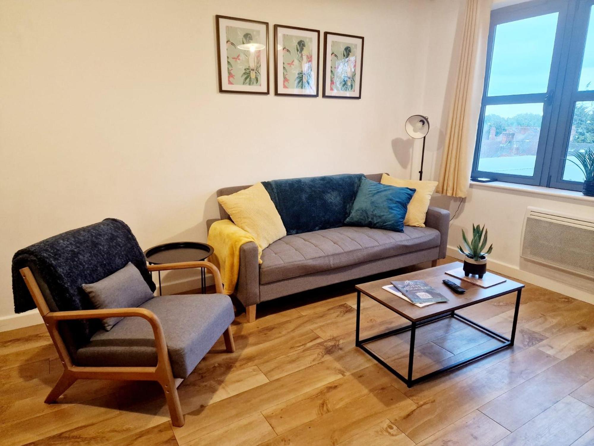 Vibrant Cosy 2 Bedroom Apartment Coventry Buitenkant foto